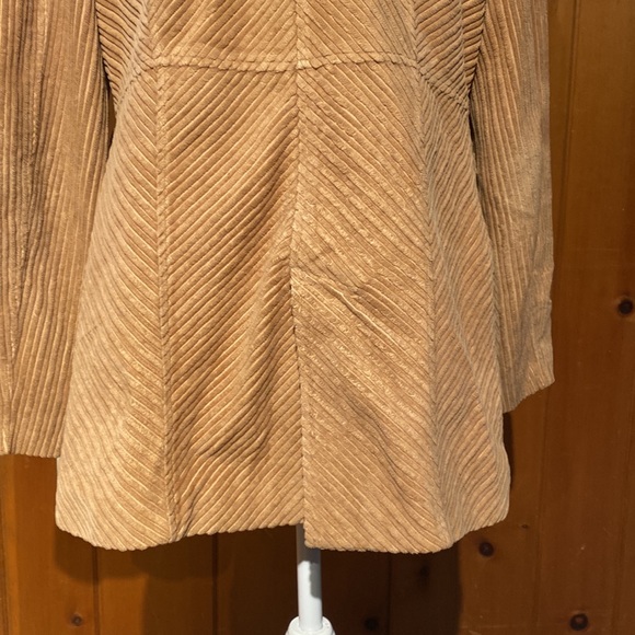 Tan retro corduroy blazer medium in size - Picture 10 of 12